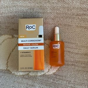 NIB RoC® face serum with Vitamin C. 1oz/30ml